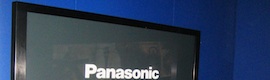 Panasonic presents a new 65-inch professional plasma screen for 3D