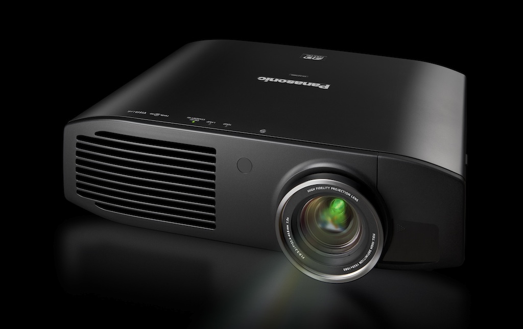 Panasonic PT-AE7000: primer proyector 3D en utilizar un sistema de