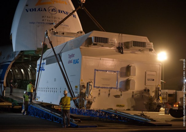 Llegada del Amazonas 3 a Kourou