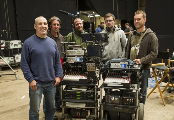 Simon Hayes y su equipo, en el set de rodaje de 'Los Miserables'