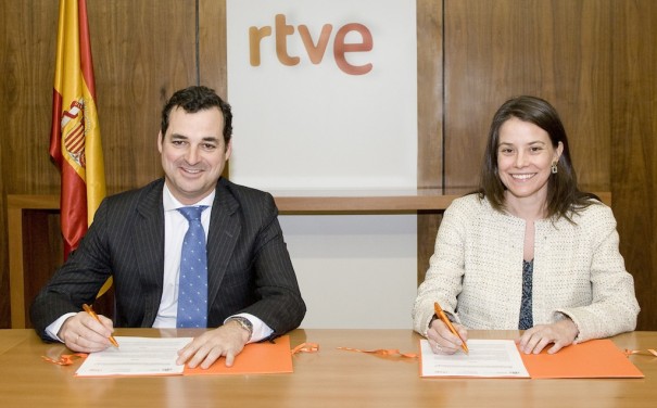 Firma del convenio entre RTVE e ICAA