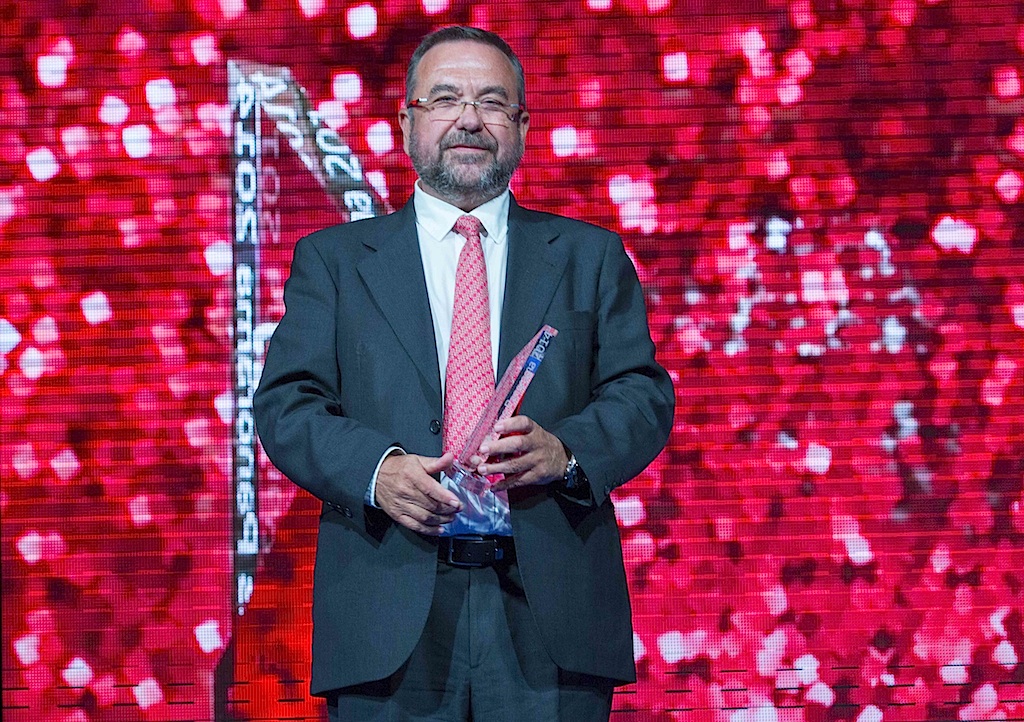 Jose Mesas, CEO de Tedial, recoge el Premio Panorama a la mejor solución para almacenamiento y gestión de media