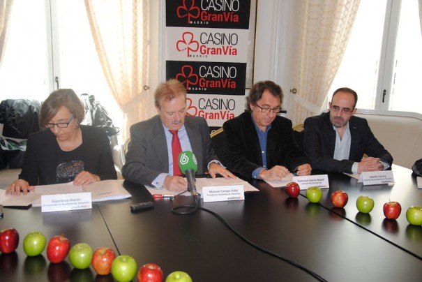 Esperanza Martín, Manuel Campo Vidal, Francisco García Novell y Valentín Carrera