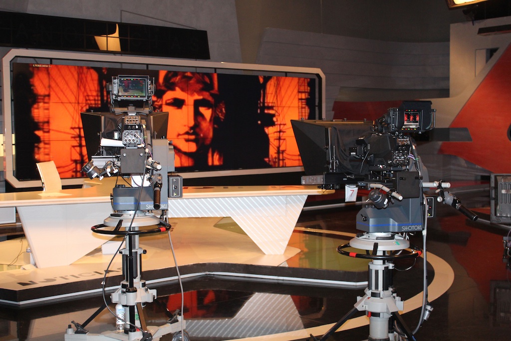 Antena 3 Noticias estrena un impresionante plató en 360º dotado de la  última tecnología