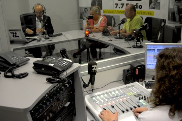 7.7 Radio con AEQ Capitol