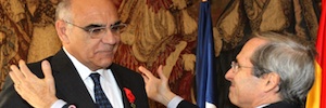Le président d'Abertis, Salvador Alemany, décoré Officier de la Légion d'honneur française