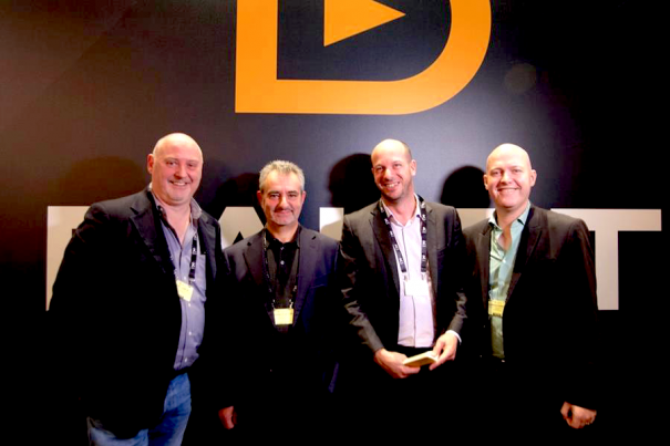 Noel Leslie (Chief Technology Officer en SBS), Stephane Schlayen (COO Dalet), Raoul Cospen (General Manager para Asia Pacífico en Dalet) y Darren Farnham (director de SBS)