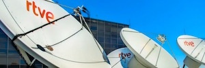 Mome actualiza la cabecera para América de RTVE con módulos de Albalá
