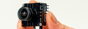 В Формуле E используются мини-камеры AIR AtomOne от Dream Chip.