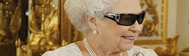 Y la Reina Isabel II, también sucumbió al encanto del 3D