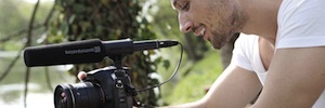 Beyerdynamic MCE 85: a shotgun microphone specially designed for DSLR cameras