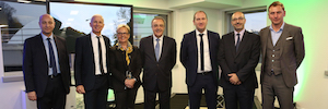 Cellnex inaugura una nueva sede en Francia, ubicada en París