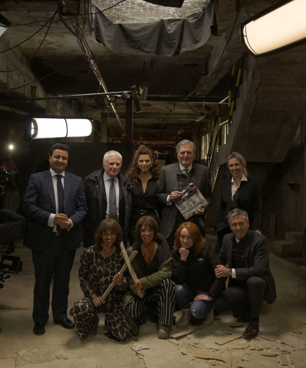 Méndez de Vigo visita el set de rodaje de 'Ola de crímenes'