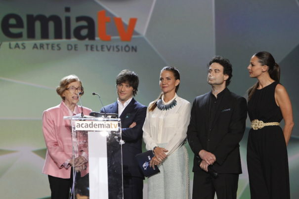 Maruja Callaved en los Premios Iris de la Academia Tv