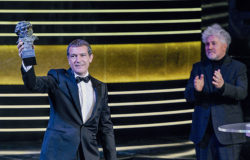 Banderas y Almodóvar en los Goya (Foto: Alberto Ortega)