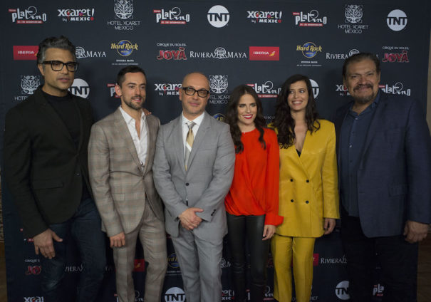 Jaime Camil, Luis Gerardo Méndez, Juan Carlos Arciniegas, Karla Souza, Angie Cepeda, Joaquin Cosio (Foto: ARMANDO ARORIZO)