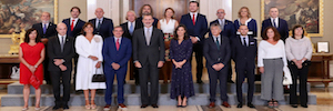 Los Reyes reciben en audiencia a la Junta Directiva de la Academia de Televisión