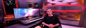 Genelec proporciona un sonido brillante al productor y diseñador Ummet Ozcan