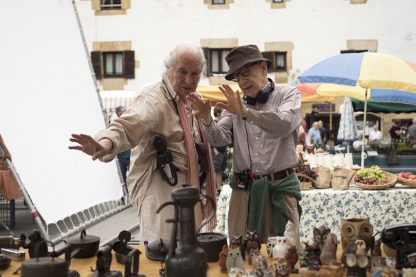 Woody Allen y el director de fotografía Vittorio Storaro, durante el rodaje de “Rifkin’s Festival” (© 2019 The Mediapro Studio y Gravier Productions, Inc. Foto de Quim Vives)