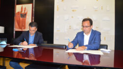 Firma convenio À Punt y Brainstorm