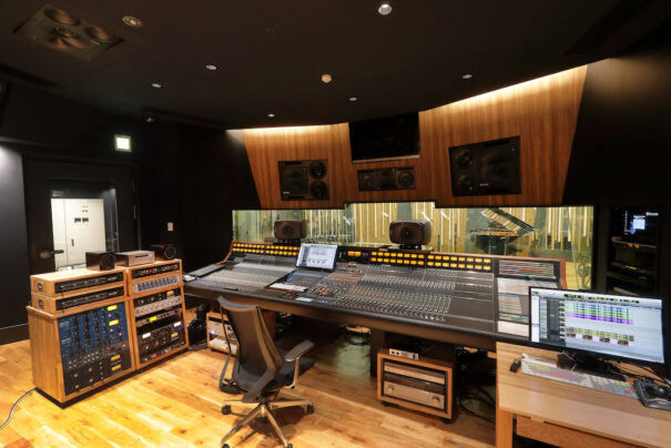 Tokyo College of Music (TCM) con Genelec