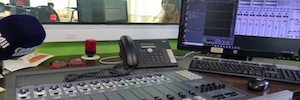 Candil Radio replica su consola Forum en el locutorio a través de la aplicación Virtual Forum de AEQ