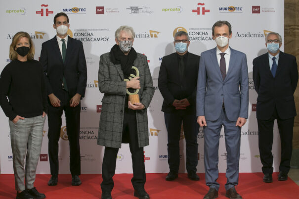 Maria Casado, Lorenzo Díaz García Campoy, Juan Luis Arsuaga, Miguel Ángel Oliver, Pedro Duque y Nemesio Rodríguez en los Premios Concha García Campoy 2021