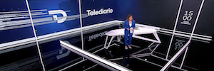 Data Media integrates Alfalite LED screens into the new 'Telediarios' set