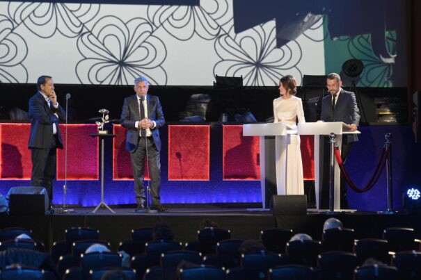 Ignacio Elguero, Laura Mesa y MarcSala en los 65 Premios Sant Jordi