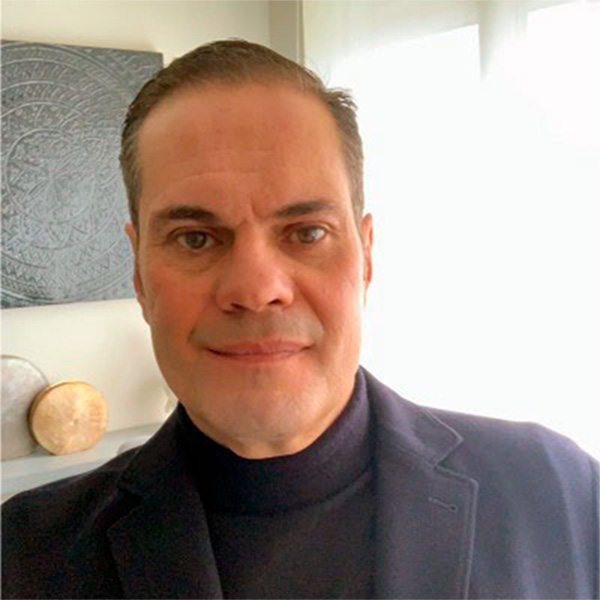Raúl Santamaría - CEO Vitelsa