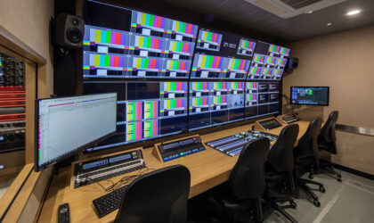 Unidad móvil O2 Czech Republic S12T- Broadcast Solutions