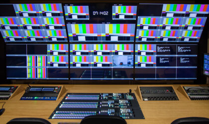 Unidad móvil O2 Czech Republic S12T- Broadcast Solutions