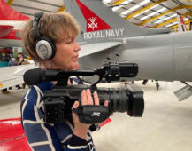 JVC GY-HC550 - アナリサ・ラッセル・スミス