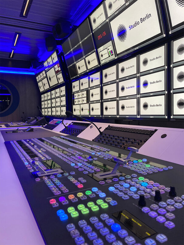 U10 - Studio Berlin - Unidad Móvil - Broadcast Solutions