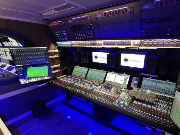 U10 - Studio Berlin - Unidad Móvil - Broadcast Solutions