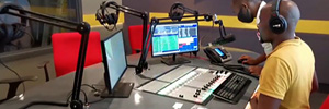 Radio Khwezi integra la consola AEQ Forum en su nuevo estudio