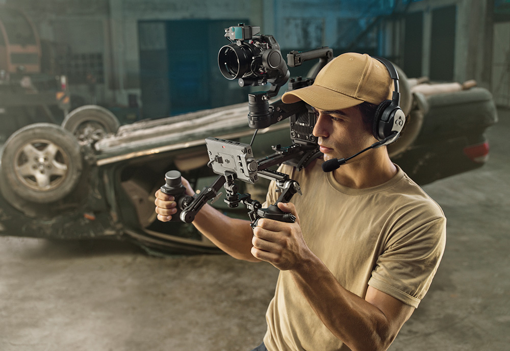 DJI sorprende con una cámara de cine con estabilizador de 4 ejes, sensor  full frame y 8K a 75 fps