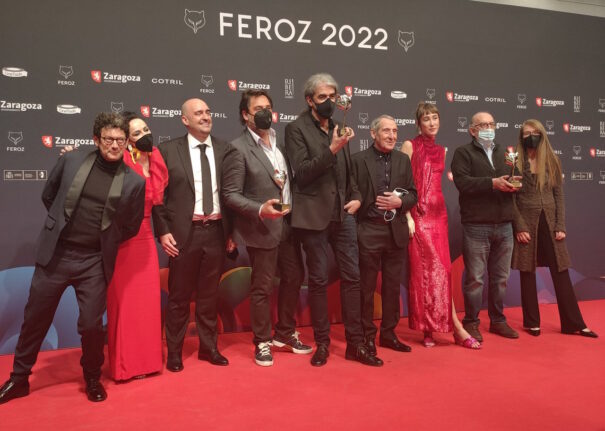 Equipo de 'El buen patrón' en los Premios Feroz 2022