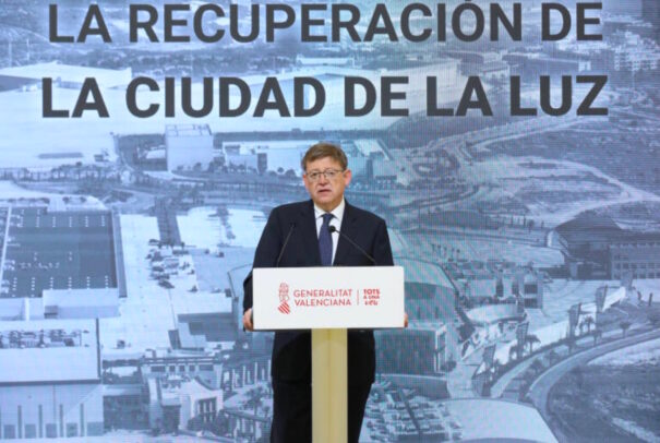 Ximo Puig en la presentación Plan Recuperación Ciudad de la Luz