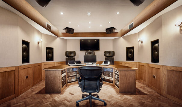 RAK Studios - Genelec - The Ones (Foto: Bennie Curnow)