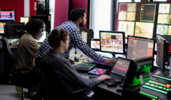 Actualidad terceros - derecho de autor - sala control - estudio