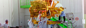 ヒスパサット、最初の衛星打ち上げ 30 周年を記念