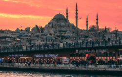 土耳其激情 - Antena 3 - Buendia Estudios - Atresmedia TV