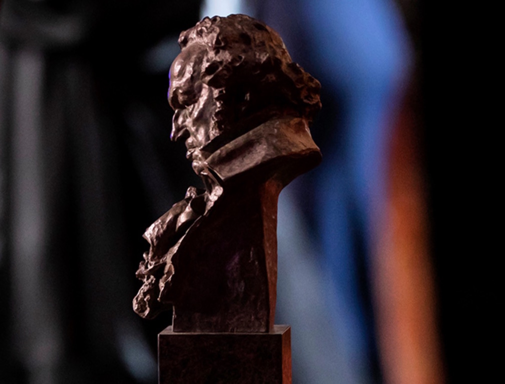 Estatuillas gigantes Premios Goya - La Coruja Cultural
