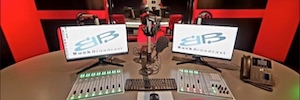 Radio Barbeton dota su estudio de emisión con tecnología de AEQ