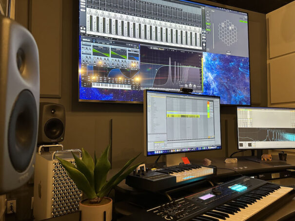 Atomic Productions con Genelec