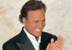 Netflix - Julio Iglesias - Autobiographical production