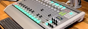 La station de radio australienne Pakam Radio installe la console Forum IP d'AEQ dans son studio principal