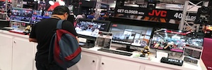 JVC exhibe en NAB 2024 sus nuevos mezcladores de estudio Connected Cam vMix de la serie KM-IP12S8