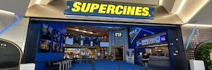 تفتتح شركة Supercines Ecuador مجمعًا يضم عشر شاشات مع حلول Christie